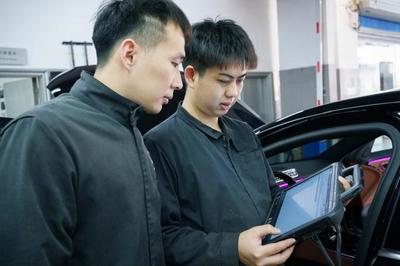 汽车电脑维修新手向导 简明步骤、故障排查与常见问题